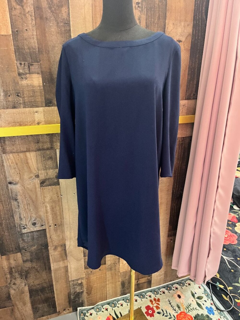 Timeless BB Dakota Crepe Dress in Deep Navy